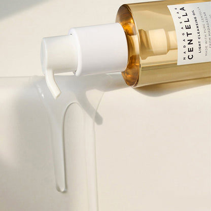 Skin1004 Madagascar Centella Huile Nettoyante Légère et Apaisante 200 ml